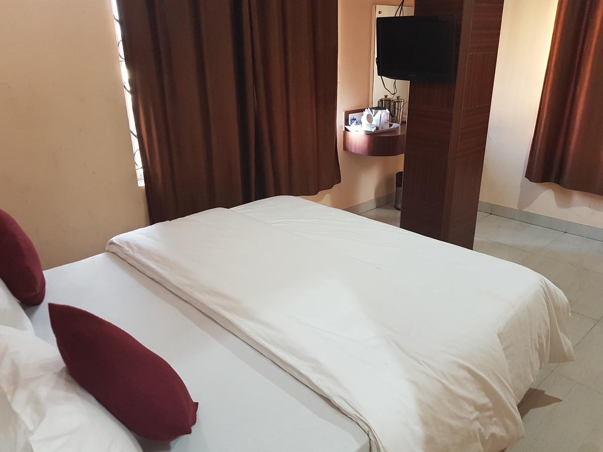 Hotel Simla Siliguri Zewnętrze zdjęcie